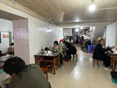 大堂-正宗杨记普洱酸醋米线(总店)