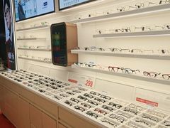 -荣视医眼镜(老车站店)