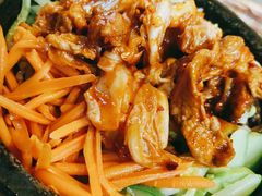 辣白菜五花肉石锅拌饭-韩明洞韩国餐厅