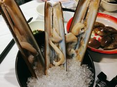 -鲜入围煮花胶鸡海鲜火锅