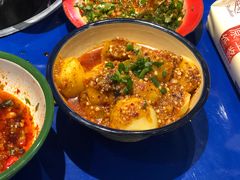 巴适小土豆-马路边边火锅串串(观前街店)