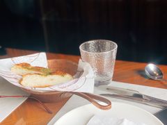 -YUE·6·西式融合餐厅(外滩六号店)