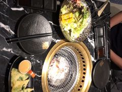 -山川小町·极番烧肉(新地假日广场店)