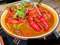 -虾弄弄海派小龙虾·牛羊蝎子火锅