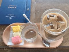 -亚龙湾喜来登·美景台大堂吧