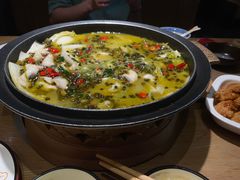 -山城外·非遗酸菜鱼(蜀都万达店)