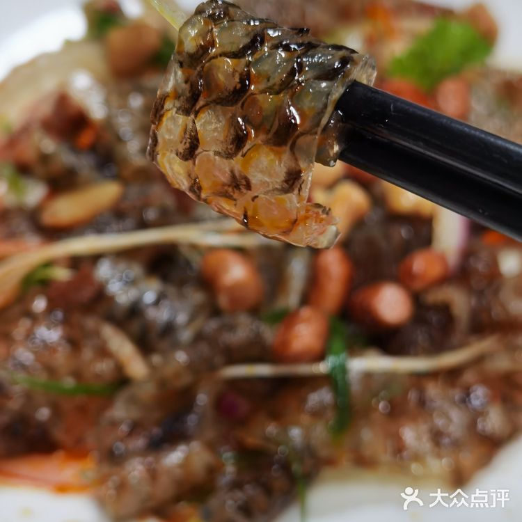 佛山街坊榜首《有记》值得排队2小时吗？