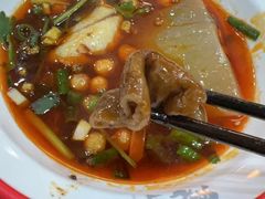-烧哥美蛙肥肠鱼火锅·十五年社区店