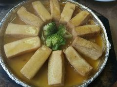 -东方之猪四更烤乳猪(金垦总店)