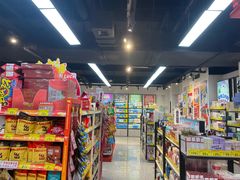 -好特卖HotMaxx(杭州滨江宝龙城店)