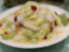 -鹤乡东北菜(崮山路店)