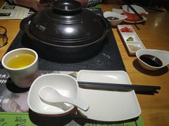 -洪氏嗨捞·广东猪肚鸡·椰子鸡火锅(西咸万象城店)