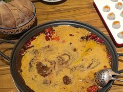 -旧街市鲜货老火锅(大光路店)