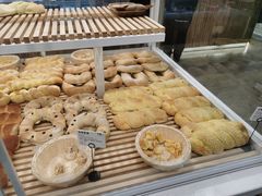 -焙丽拾光(麦凯乐直营店)