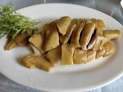-鹏城人家海鲜酒家·23年老字号(较场尾店)