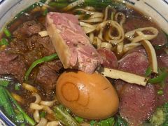 -镇南锅盖面馆(解放路店)