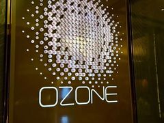-OZONE 顶楼酒吧(香港丽思卡尔顿酒店)
