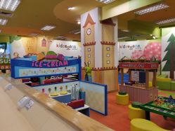 -莫莉幻想儿童乐园(武汉金银潭永旺店)