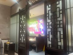 -卤校长老火锅(杨家坪直营店)