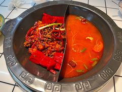 -巴卤社老火锅(四平店)