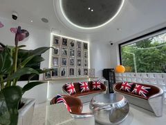 -享受健身·美体塑形馆