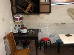 大堂-吴淞老街砂锅馄饨(北兴路店)