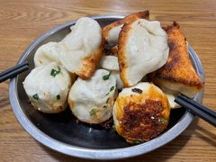 -黄阿姨锅贴大王(万航渡路店)