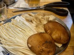 菌菇拼盘-姜虎东白丁烤肉(虹桥天地店)