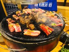 -炙忧烤肉屋(中国铁建广场店)
