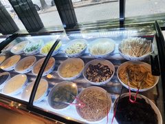 -牛满溢·自助潮汕鲜牛肉火锅(龙汇路店)