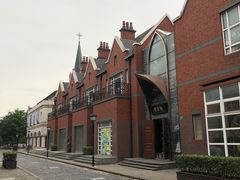 -钟书阁(松江泰晤士小镇店)