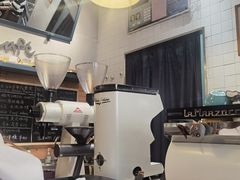 -Be Lived Cafe比例咖啡(摩天轮店)