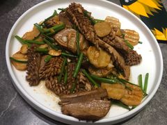 爆炒腰花-闫府私房菜·百年鲁菜(恒隆店)