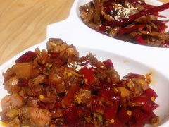 -兔行天下-鸿鹤鲜锅兔(中海国际店)