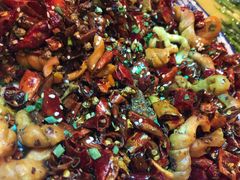 -临界音乐酒馆·小龙虾·江湖菜(华熙LIVE·鱼洞店)