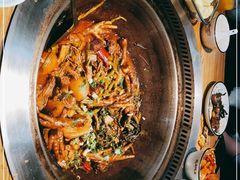 -山河屯铁锅炖(哈西站店)