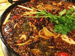 -鸿顺老铁锅美蛙鱼府(解放碑店)