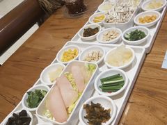 -花馬肆.云南过桥米线(汉神购物广场现场熬汤店)