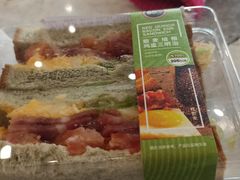 -85度C(生甜甜圈研究工坊·上海平凉店)