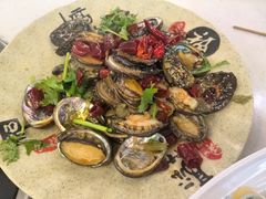 -老东镇啤酒屋海鲜加工·蒸汽海鲜·海鲜烧烤(台东店)