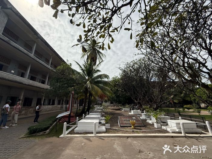 吐斯廉屠杀博物馆图片