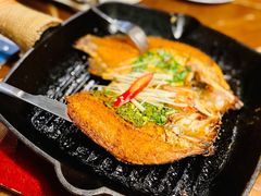 傣族香茅草烤罗非鱼-雀舞云南菜(天津天河城购物中心店)