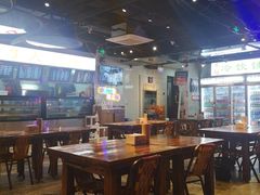 大堂-马路牙子地桌烤肉(工体店)
