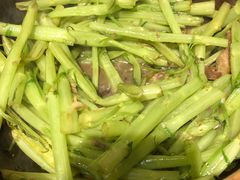 野山椒花肉啫通菜梗-啫神·广州地标美食(北京路店)