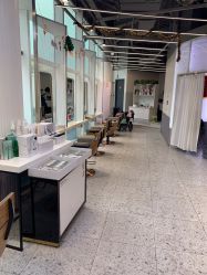 -PE SALON 