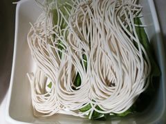 -左庭右院鲜牛肉火锅(浦江欢乐颂店)
