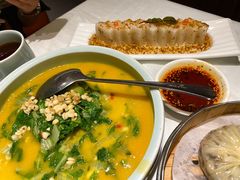 -江城小馆陕南妈妈菜·全球旅行餐厅(钟楼店)