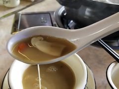 -蘑统田下·野生菌火锅