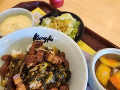 酸菜卤肉饭营养简餐-真功夫(搜秀城店)