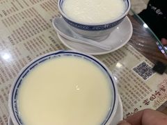 -周大娘牛乳(旧寨古村总店)